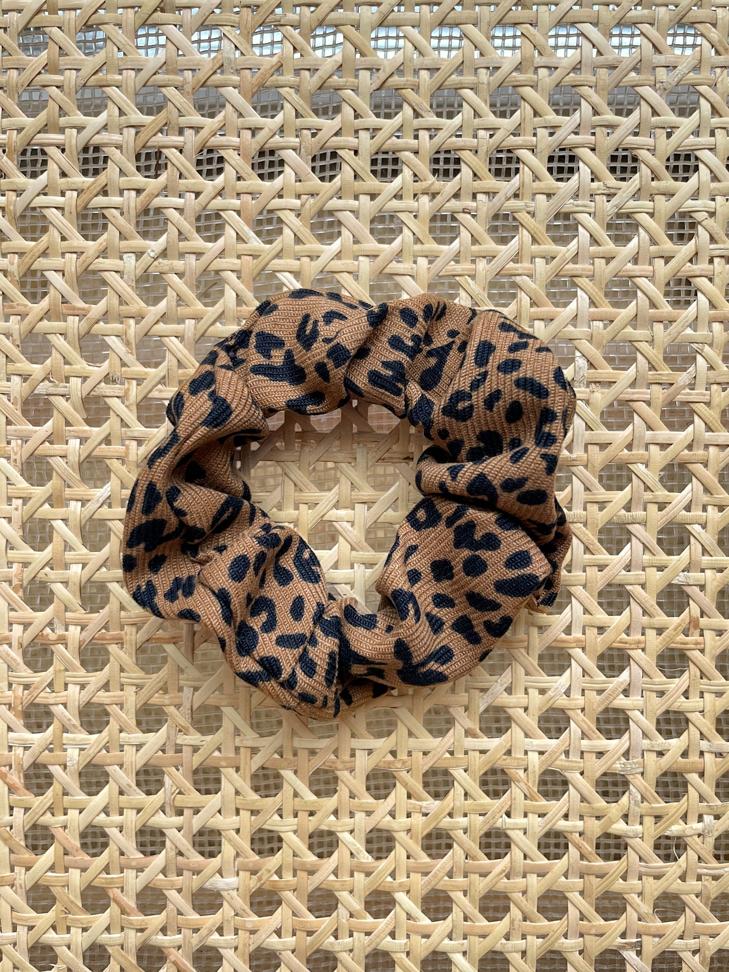 Scrunchie ~ COASTALDRIFT ~ No. 02